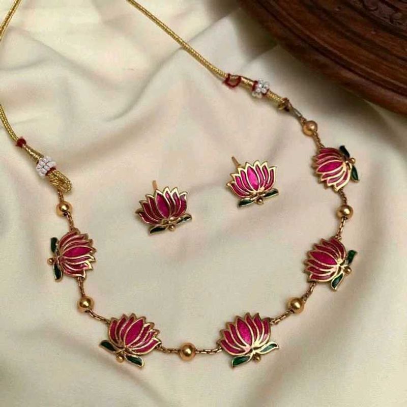 Manju Warrier Inspired Lotus Necklace &amp; Earring