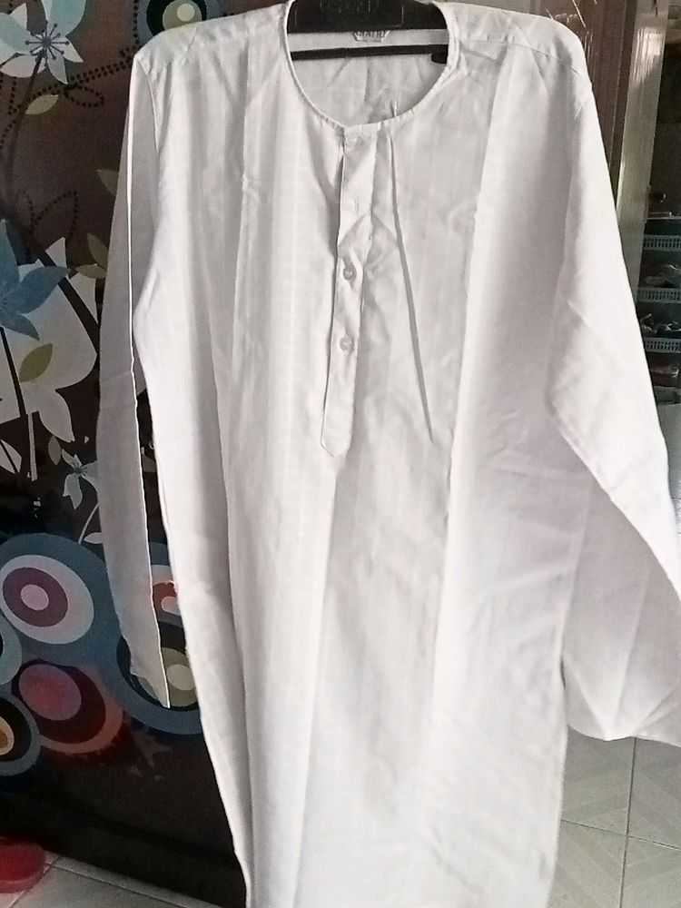 White Kurta Shoulder 41 Cm Chest 51 Cm Length 65 Cm