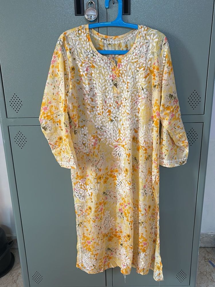 Floral Print chickenkari Kurta