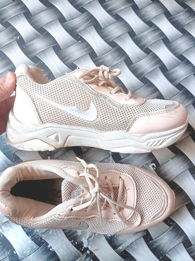 ✅Women&#39;s Day Offer On Shoes