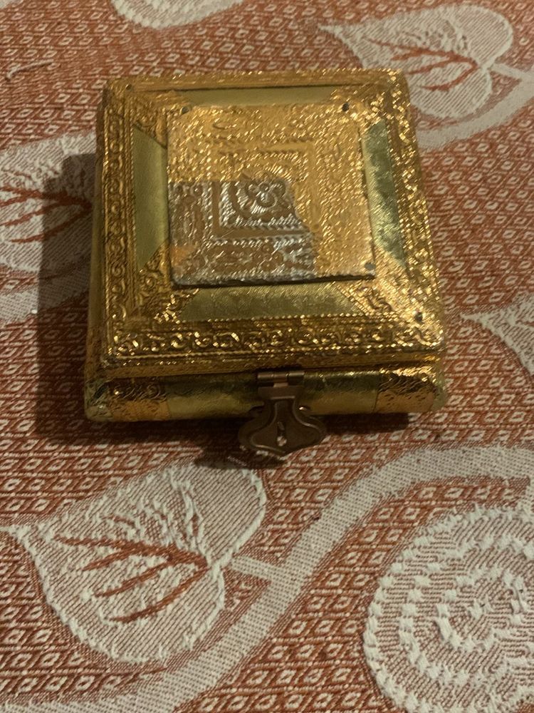 Golden Jewellery Box