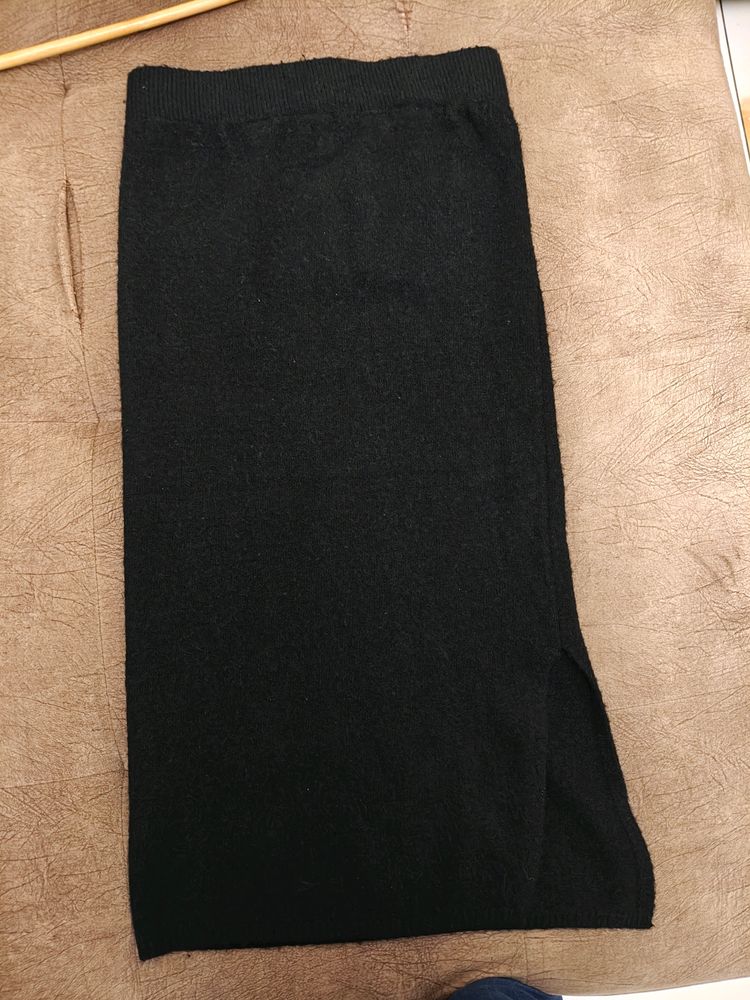 Woolen pencil Skirt