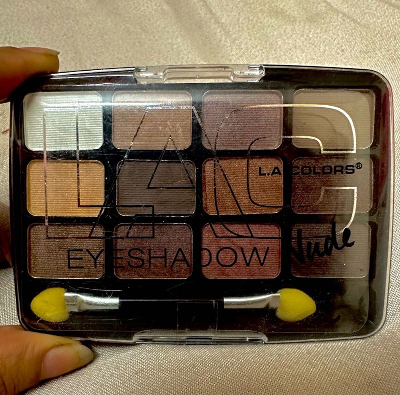 Price Drop‼️L.A. Colors Nude Eyeshadow Palette