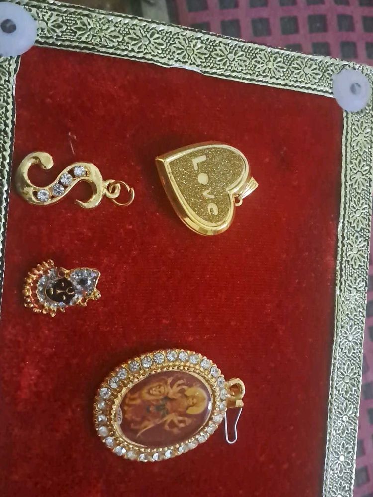 Pendant