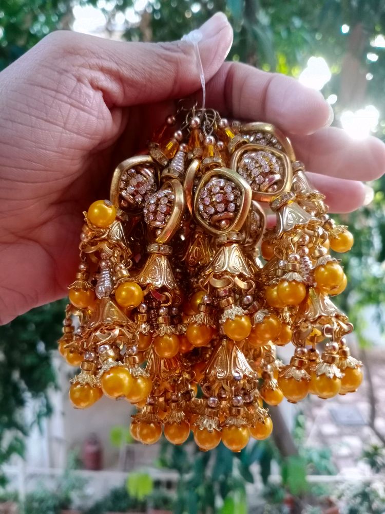 Latkan, Tassels