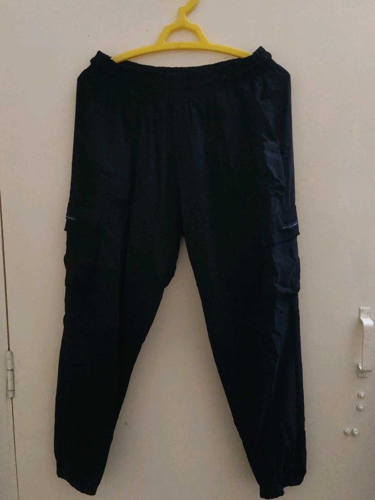 Banana Republic Cargo 🖤🖤🖤