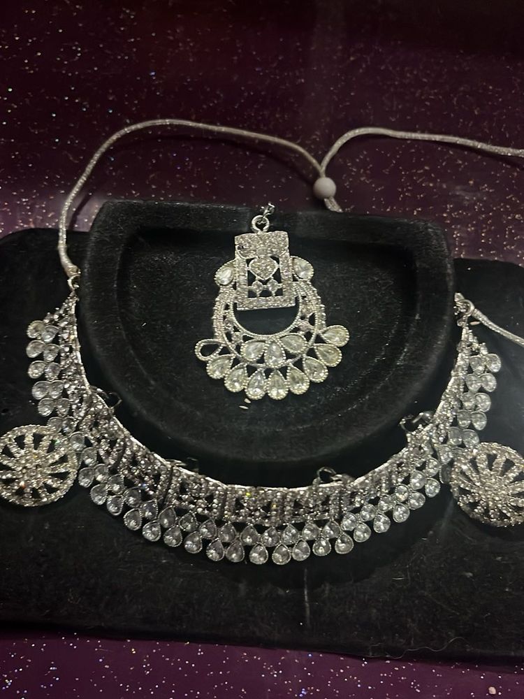 Sparkling Silver Jewelry Set