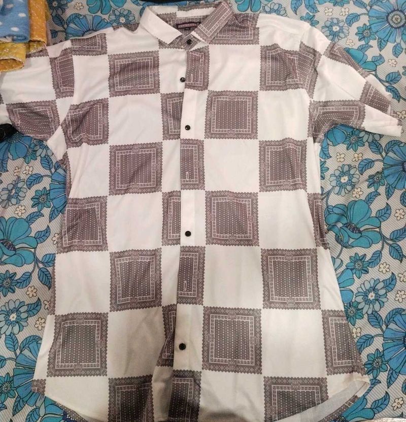 Checkered Pattern Button-Down Shirt