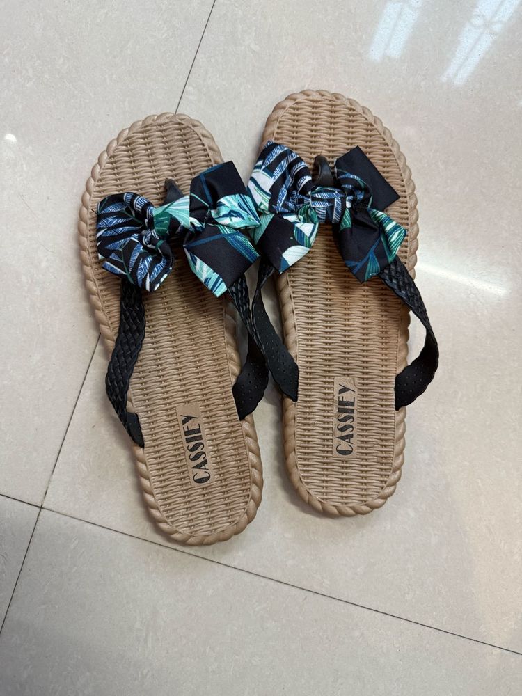 Cassiey Floral Bow Flip Flops