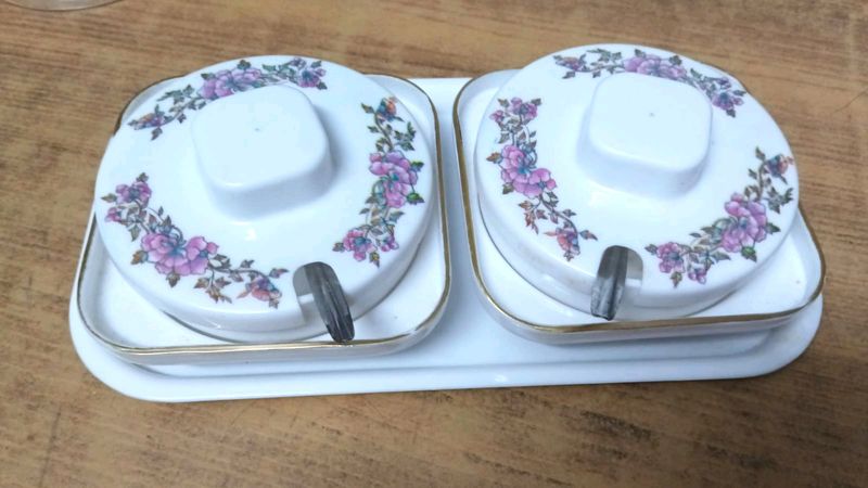 Biscuits Namkeen Container
