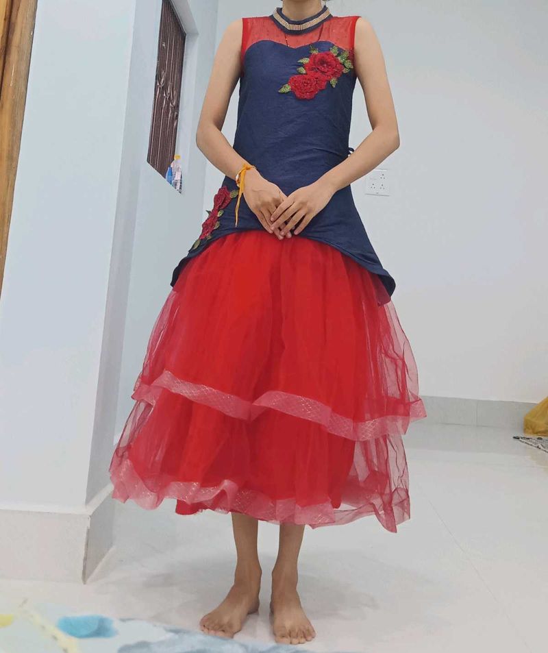 Girl&#39;s Party Dress