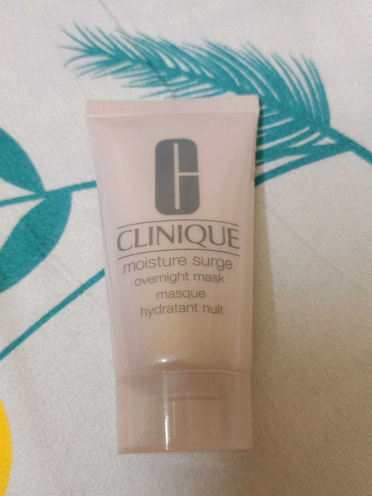 ✨Clinique Moisture Surge Mask✨