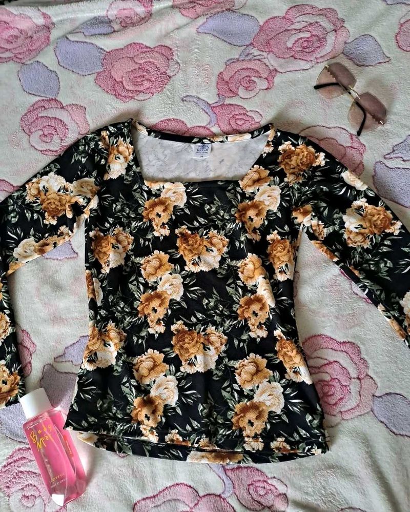 Black Floral Full Sleeve Top 🍂✨️