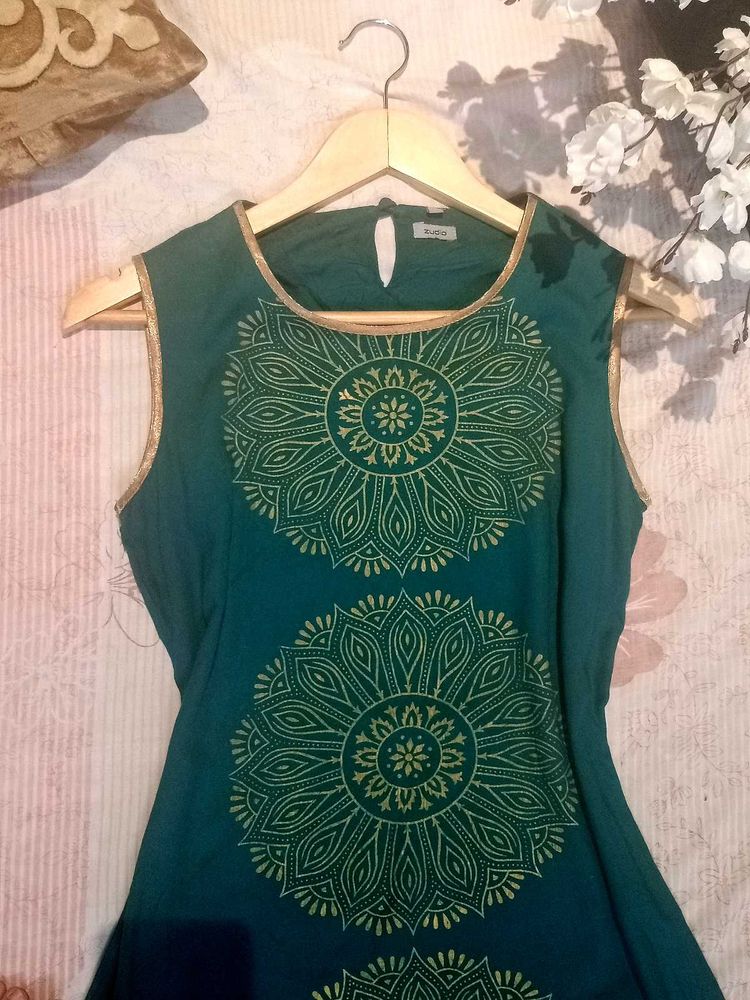 Green Sleeveless A-line Fish Cut Dress, Size -XS