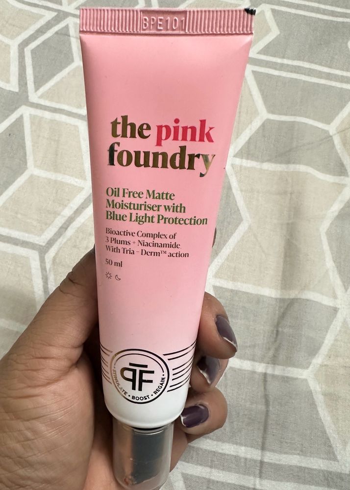 A Face Moisturiser