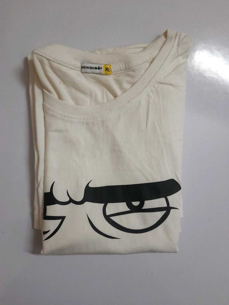 Bewakoof Stare Graphic Print - XL