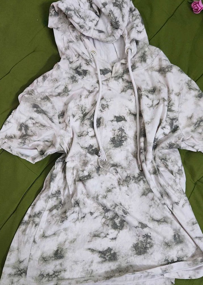 Tie-Dye Hoodie Top