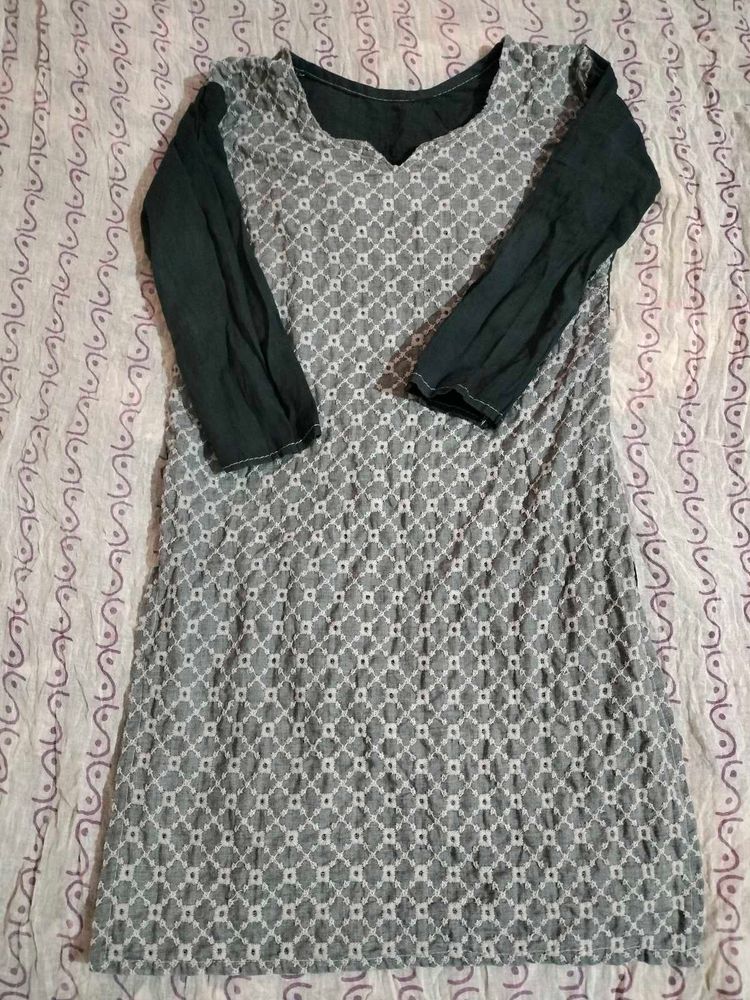 Black Short-Kurti