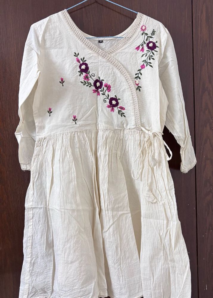 Embroidered Khadi kurta