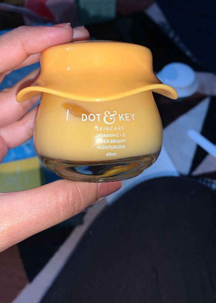 lVitamin C + E Moisturizer for Glowing Skin