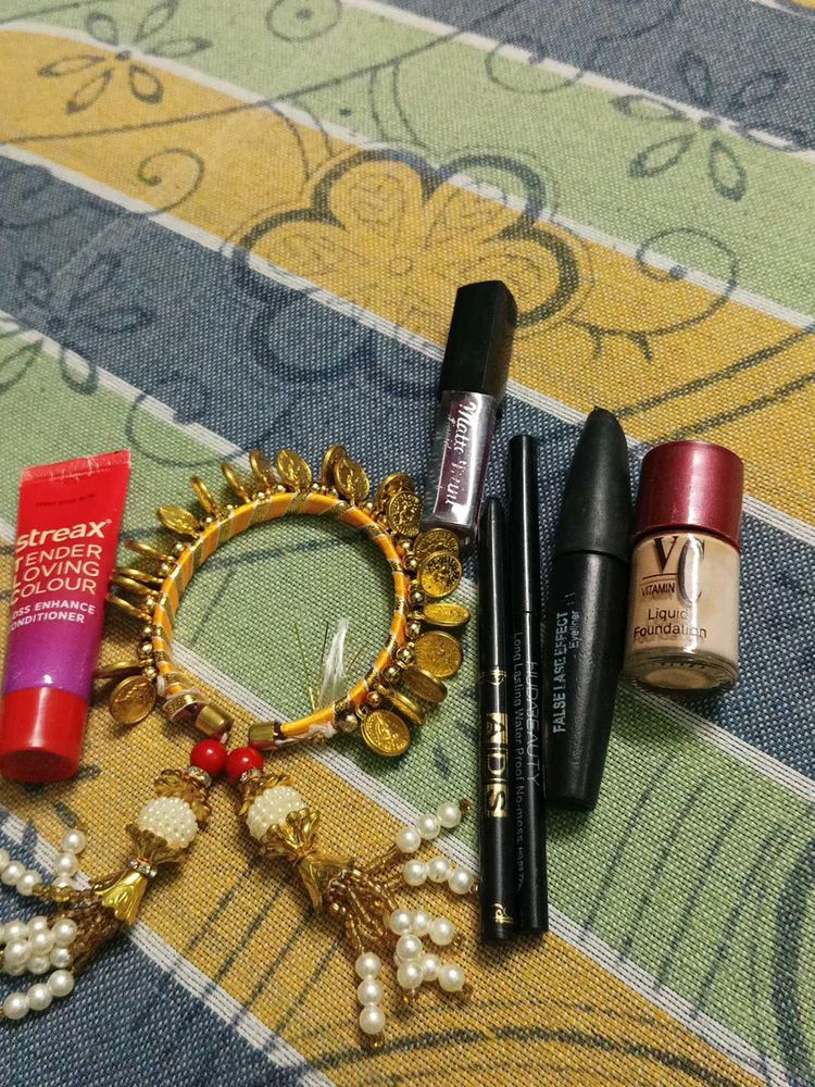 Makeup and Hair Accessories Bundle