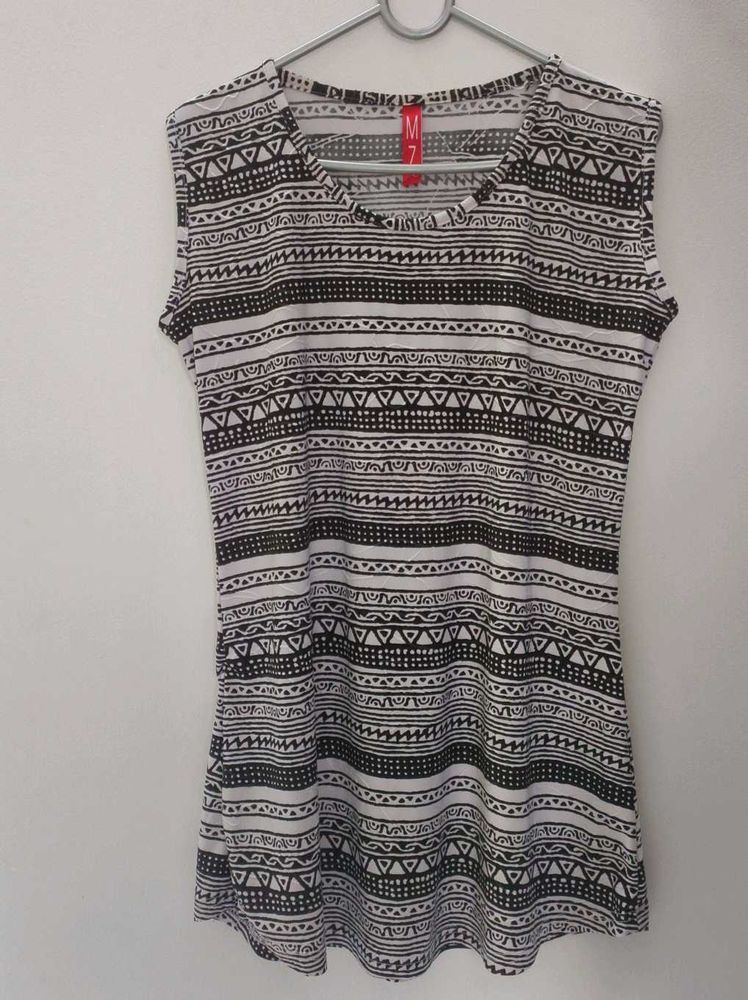 Black &amp; White A-line Top For Women / Girls