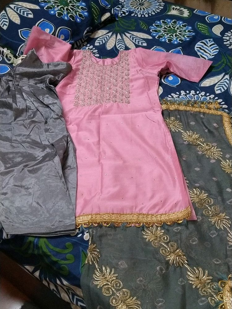 Salwar Suit