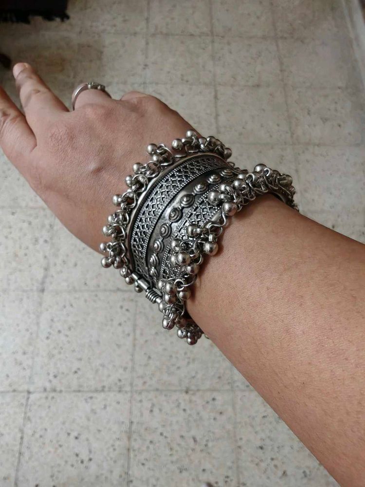 Oxidised Statement Bangle — Like New