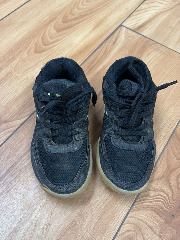 Black Athletic Shoes