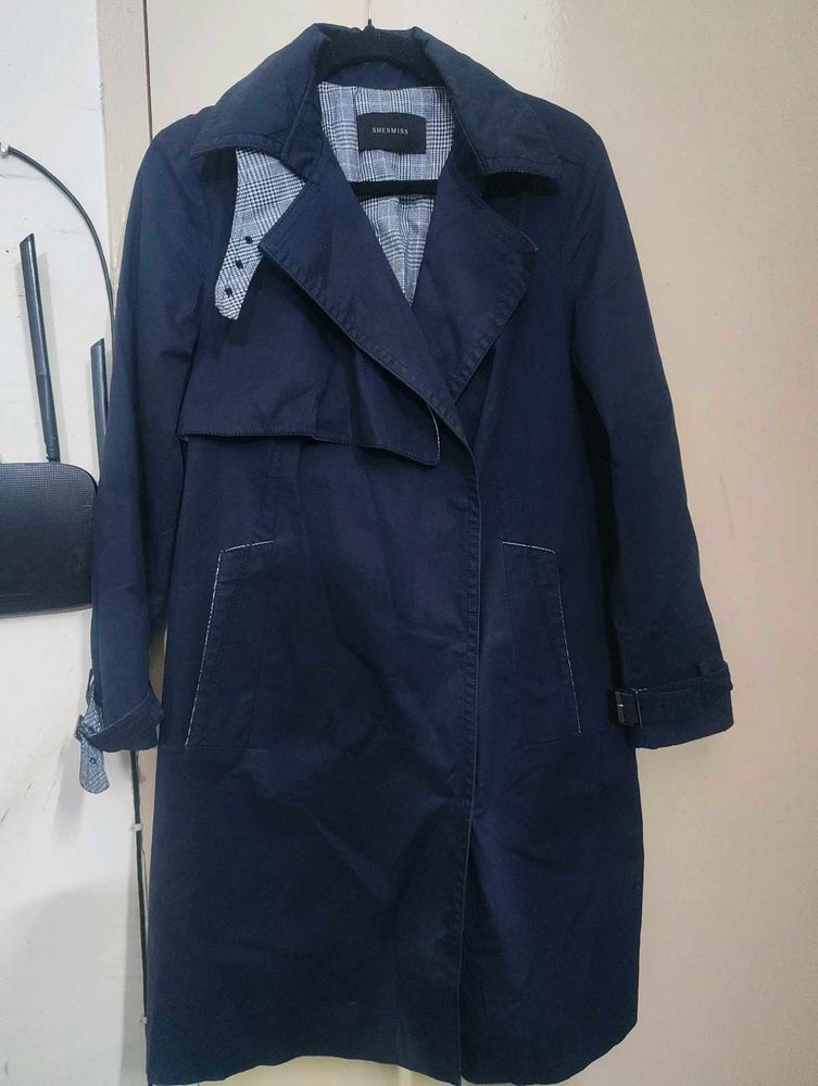 Unisex Trench Coat - Elegant Style
