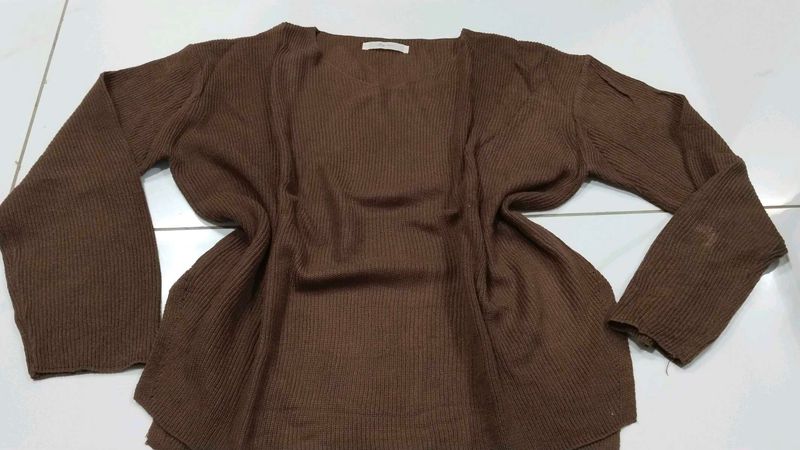 Pullover Sweatshirt