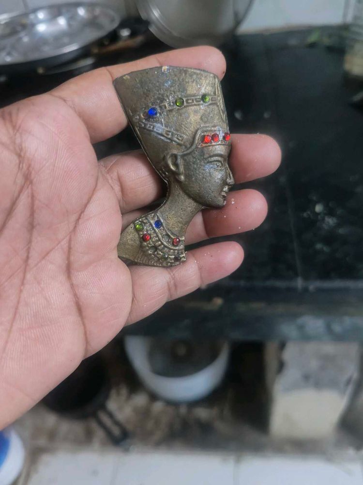 Vintage Nefertiti Figurine
