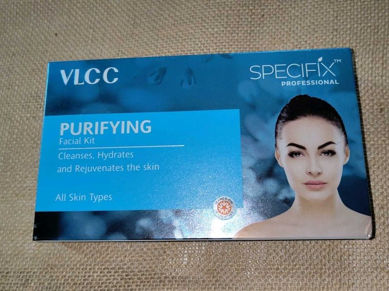 VLCC Purifying Facial Kit