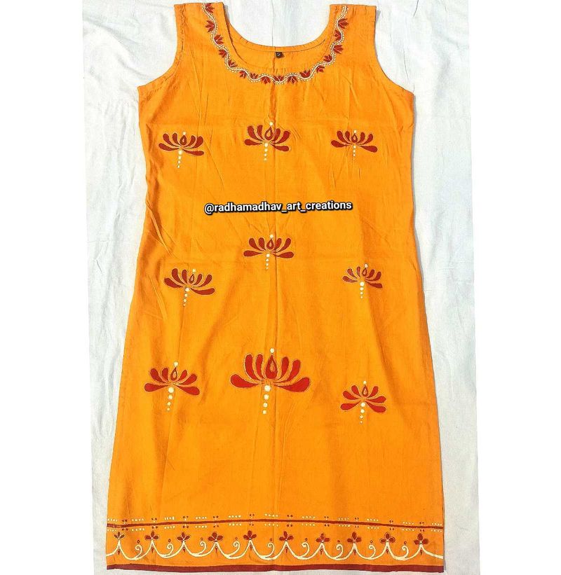 Sleeveless Febric Work Yellow  Kurti 💛