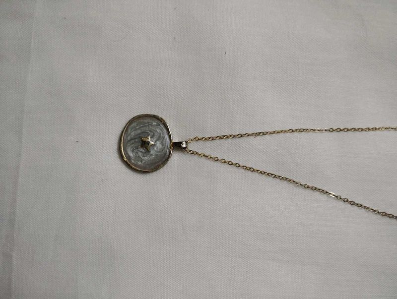 ✨ Gold-Tone Star Pendant Necklace ✨