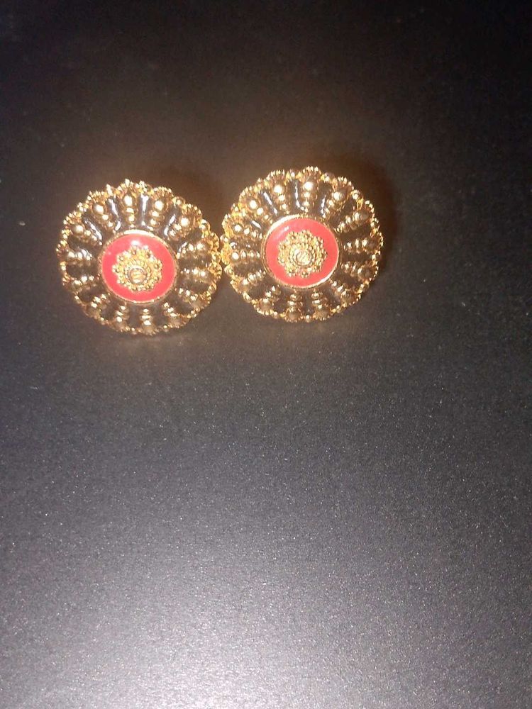 Golden Studs