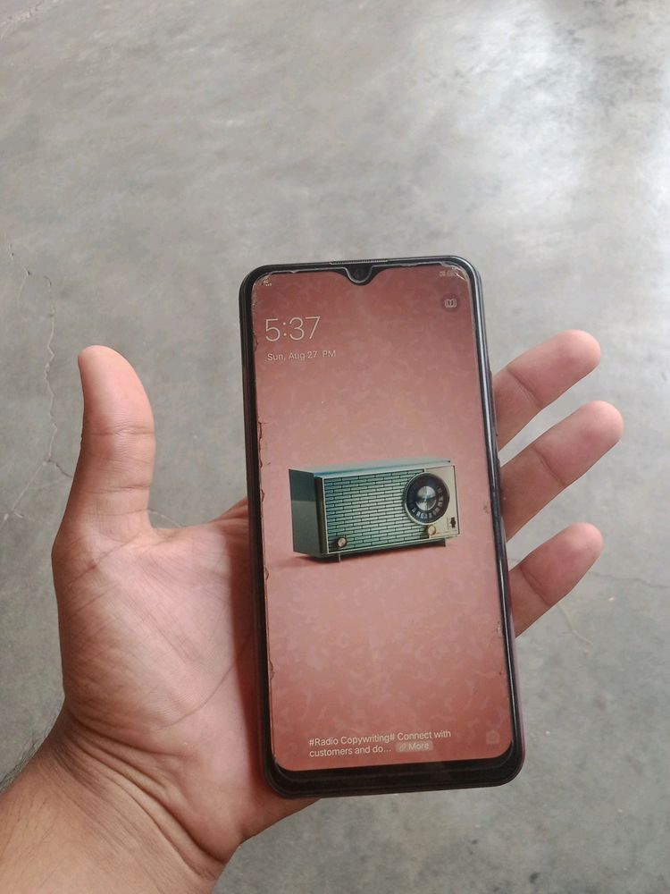 Vivo Y12  ( 4gb Ram , 64 Gb Storage )