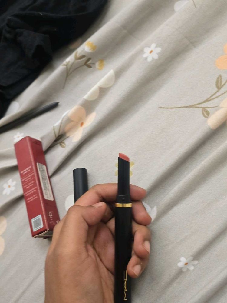 MAC Powder Kiss Velvet Blur Slim Stick