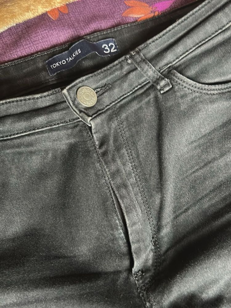 Black Jeans With Side Red &amp; White Piping