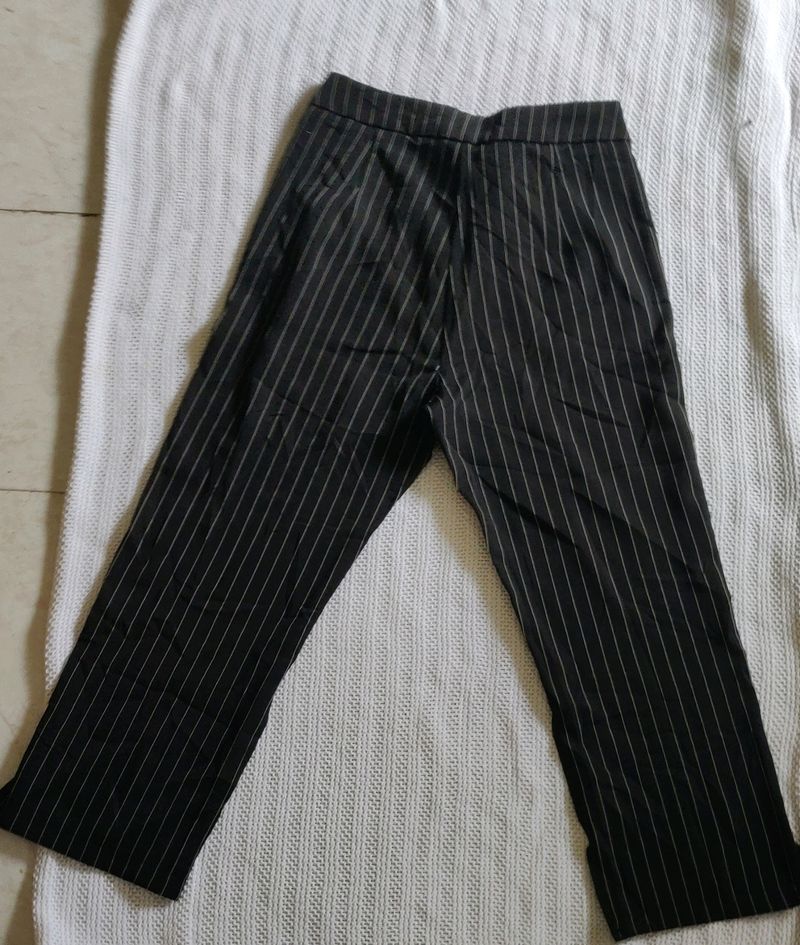 SHORT PANT