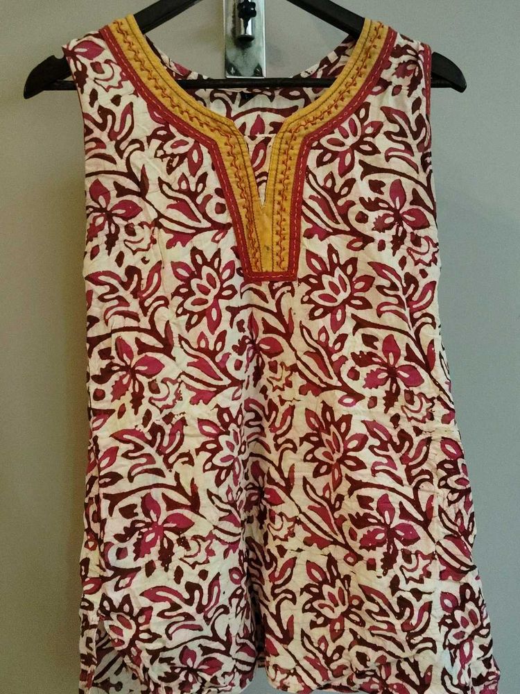 Floral Print short kurti
