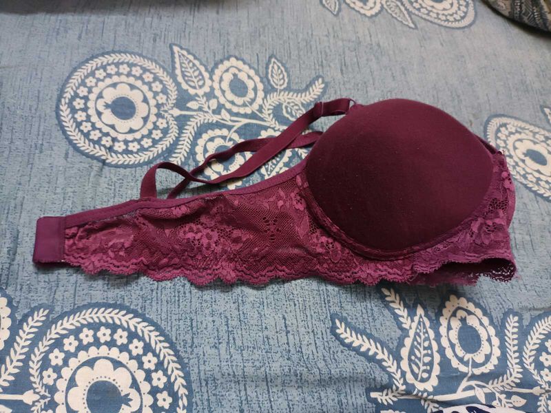 Lace Non- Padded Bra With Floral Applique