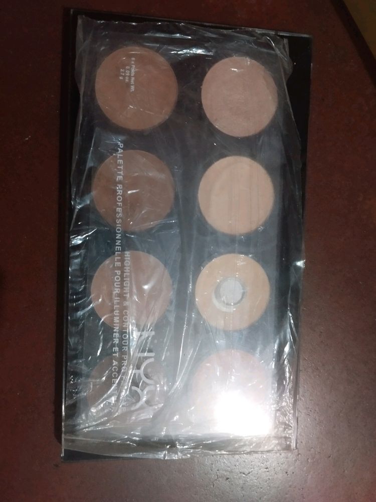 NYX Professional Highlighter And Contour Palate