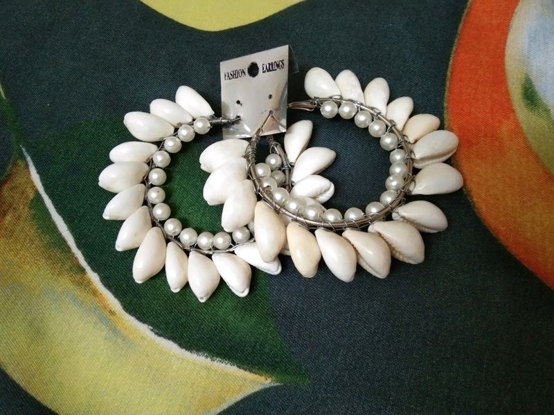 Beautiful trendy Earrings