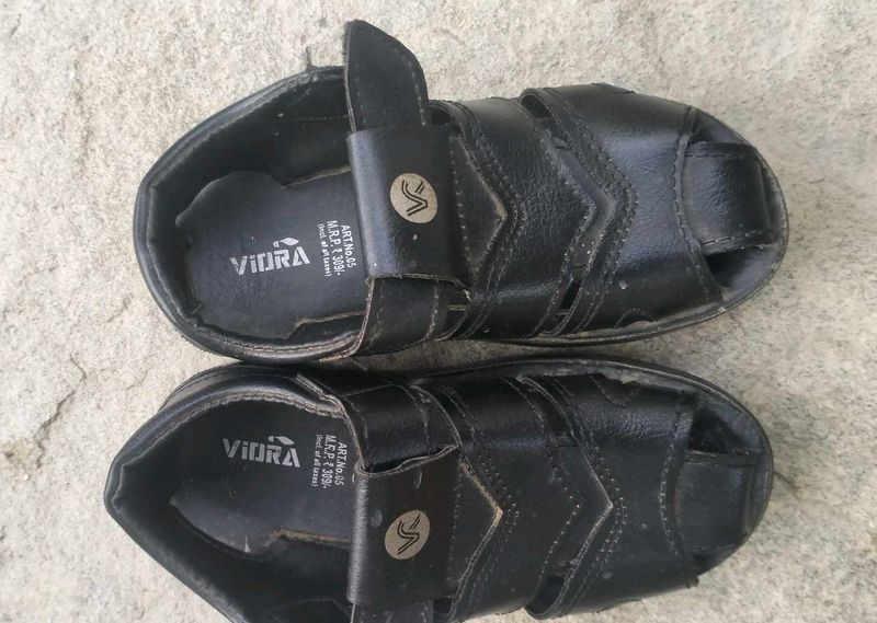 Vidra Black Sandals
