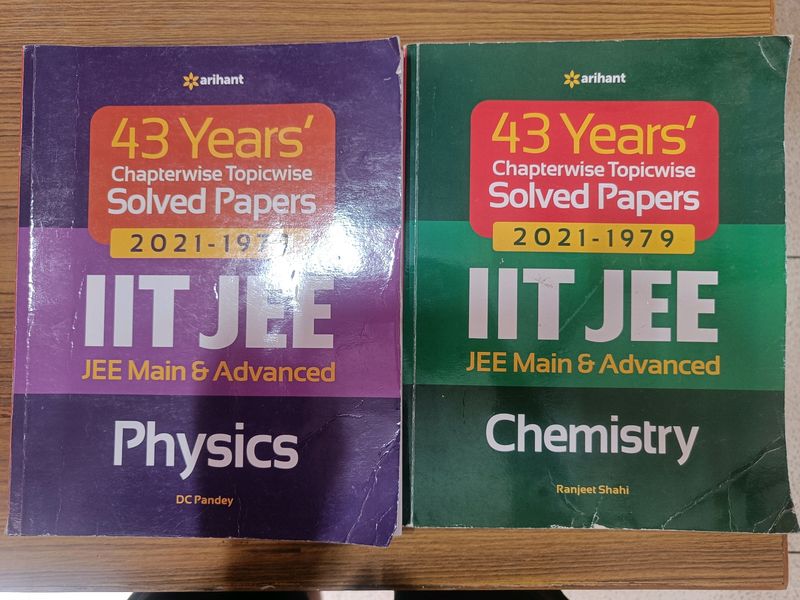 ARIHANT 2021-1979 Jee Pyq Books