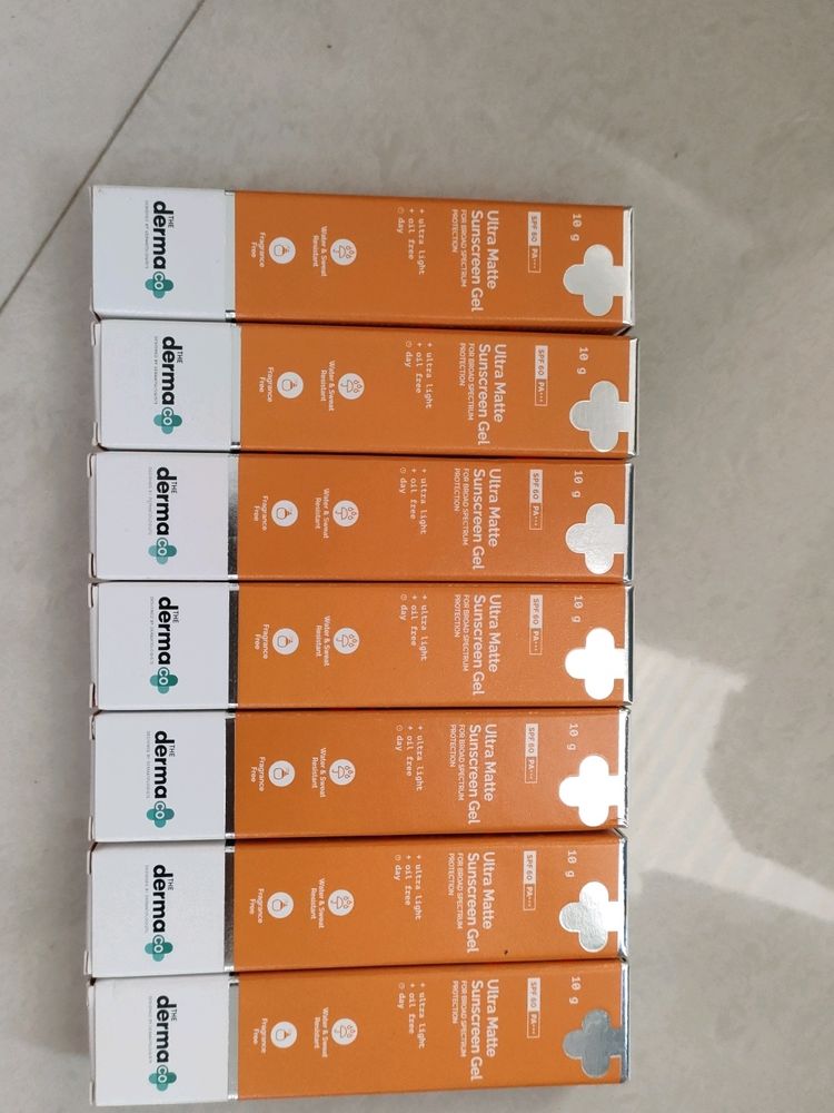 Derma Co. Ultra Matte Sunscreen Gel Spf60 PA+++