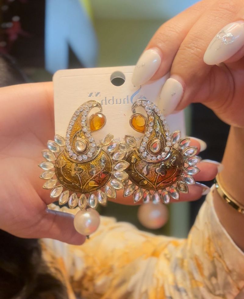 Elegant Paisley Drop Earrings