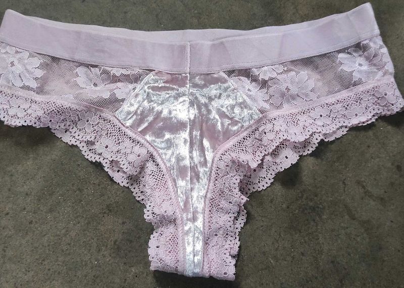 Lace &amp; Velvet Cheekies