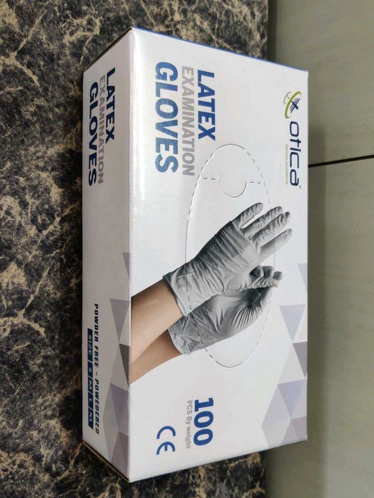 Gloves 100 Pieces In It